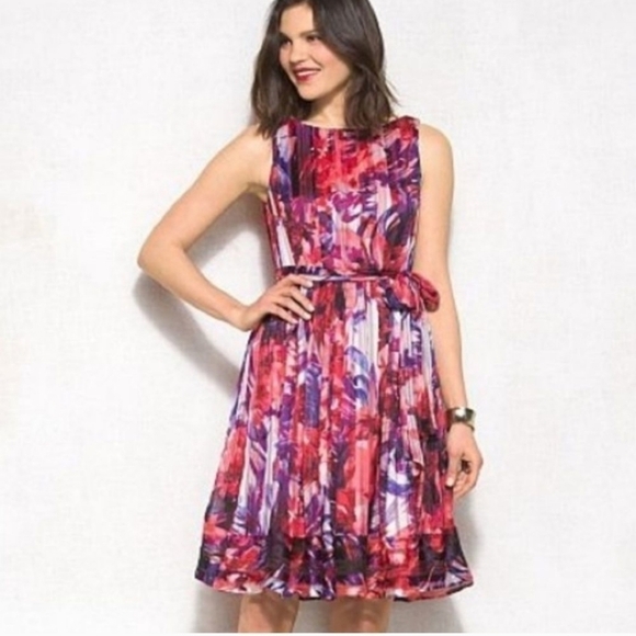 Luxe by Carmen Marc Valvo Watercolor Floral - Picture 1 of 5